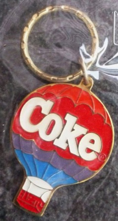 93121-1 € 3,00 coca cola ijzeren sleutelhanger